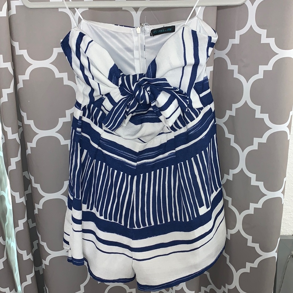 Strapless romper